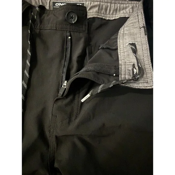 ONeill Mens Shorts Black Cargo Walk Board Shorts Size 31 - Picture 3 of 7